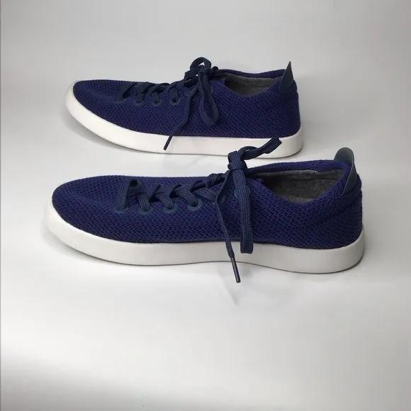 ALLBIRDS Tree Pipers in Blue Size 9.