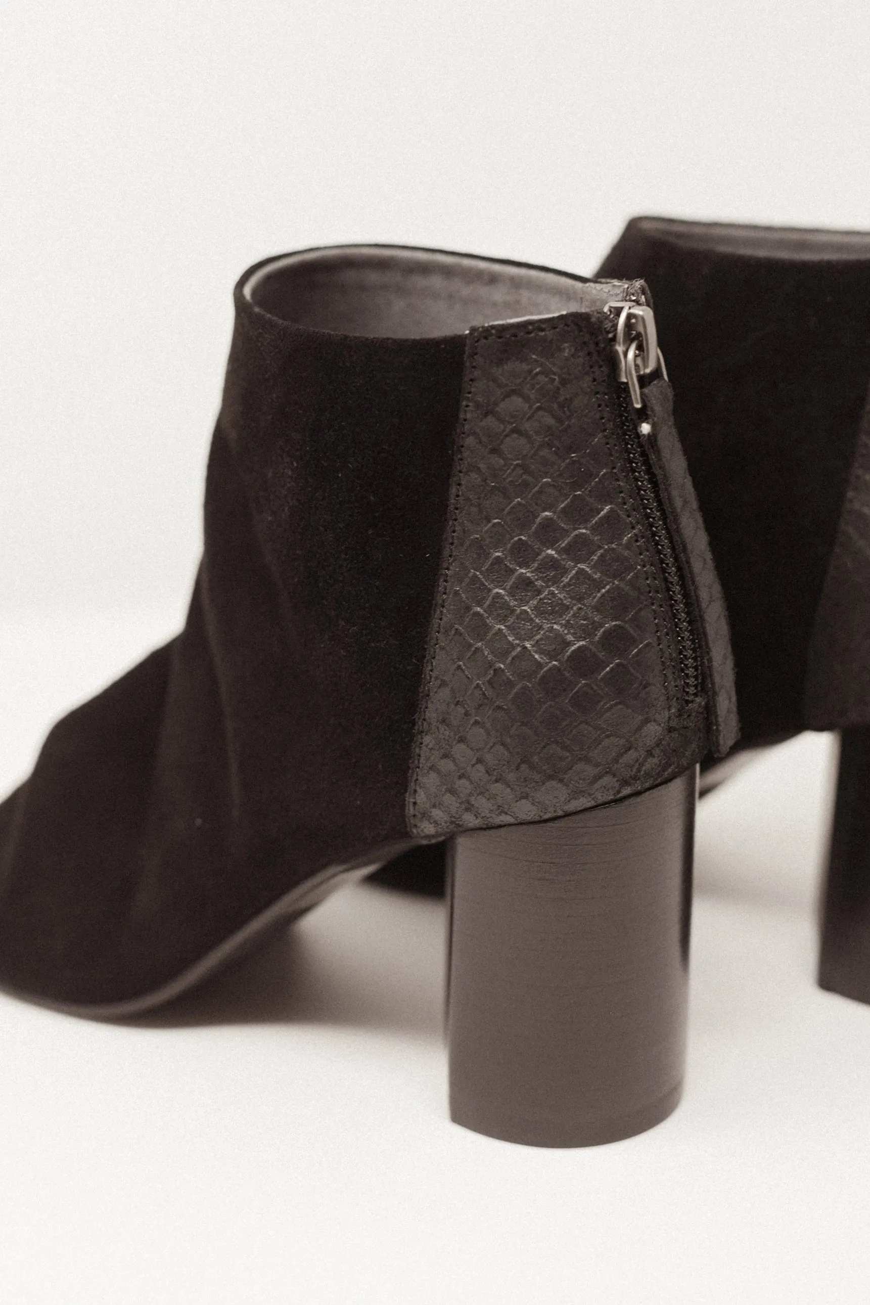 Black Tie Boots Black Suede