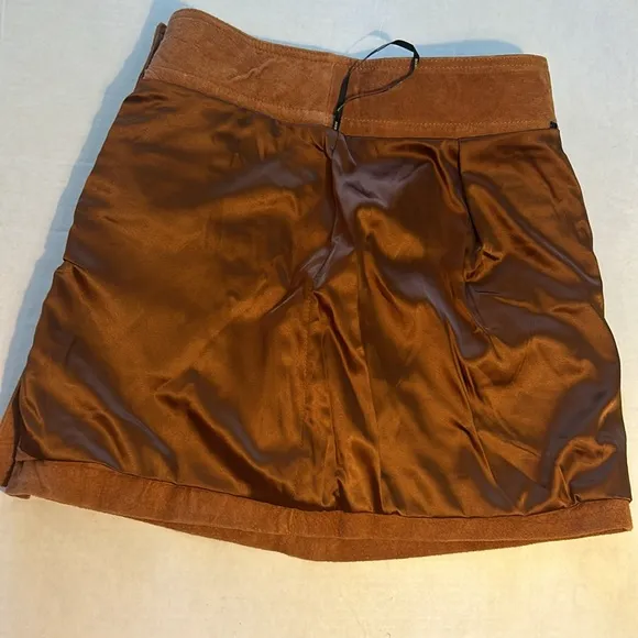 Blank NYC 25 Skirt Mini SnapFlap Patch Pocket Brown Suede 100% leather lined NWT