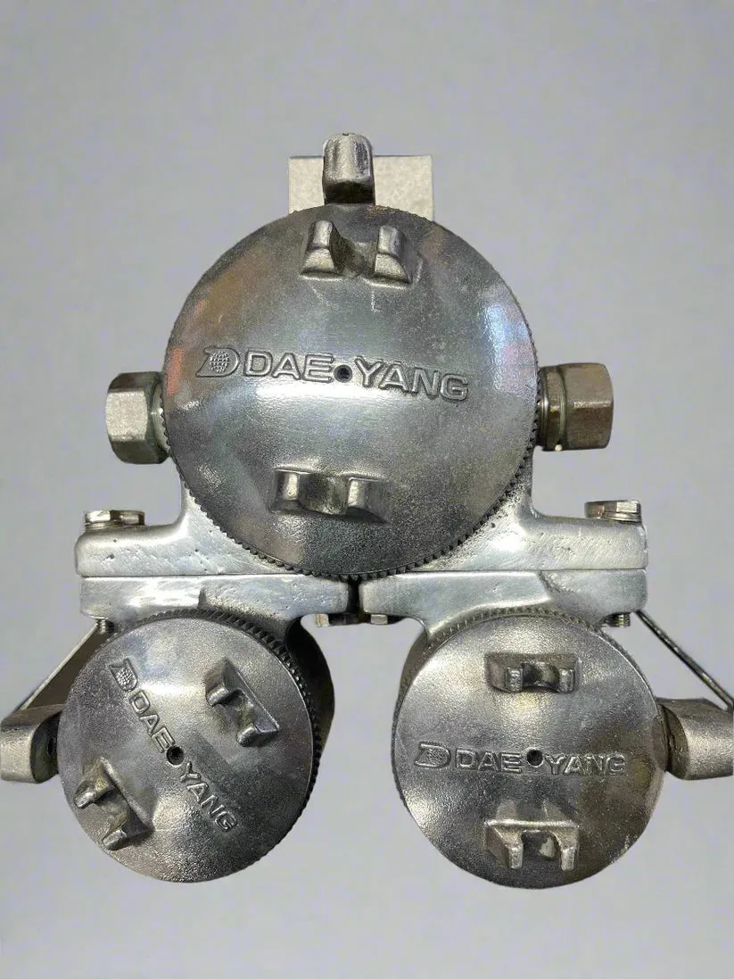 Dae Yang 4 foot double Strip Light polished Marine salvage