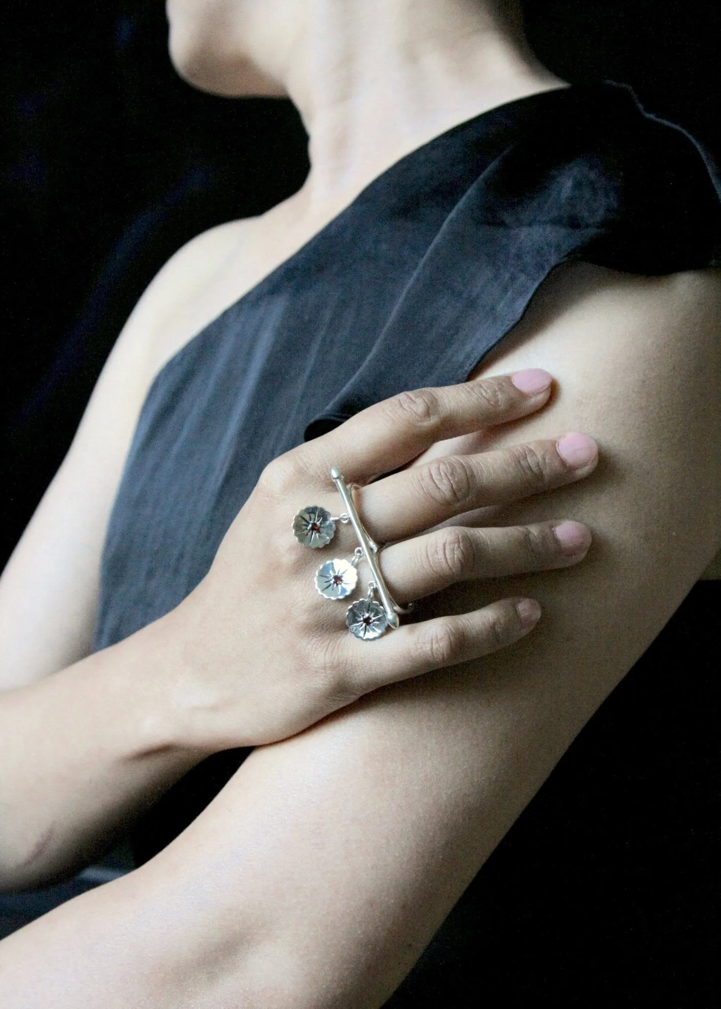 Exquisite, chic, two finger ring