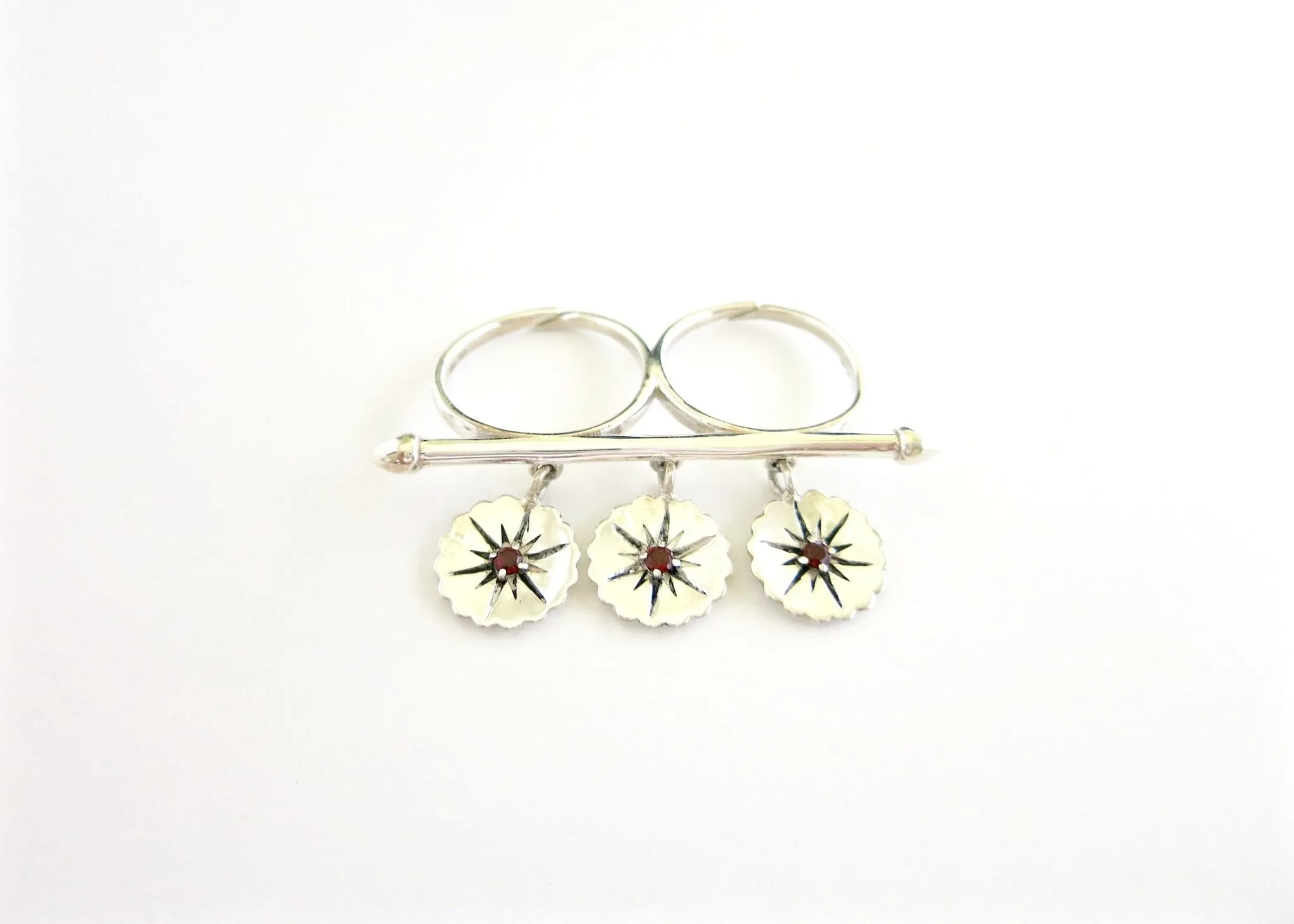 Exquisite, chic, two finger ring