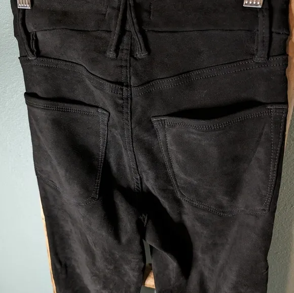 Good American Good Legs crop black faux suede jeans