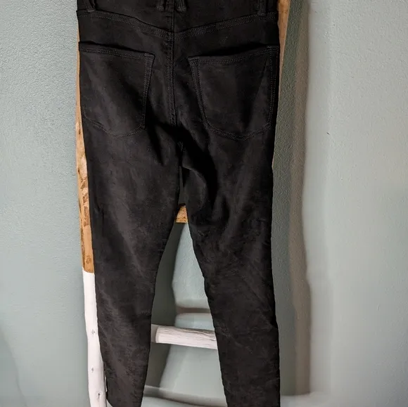 Good American Good Legs crop black faux suede jeans