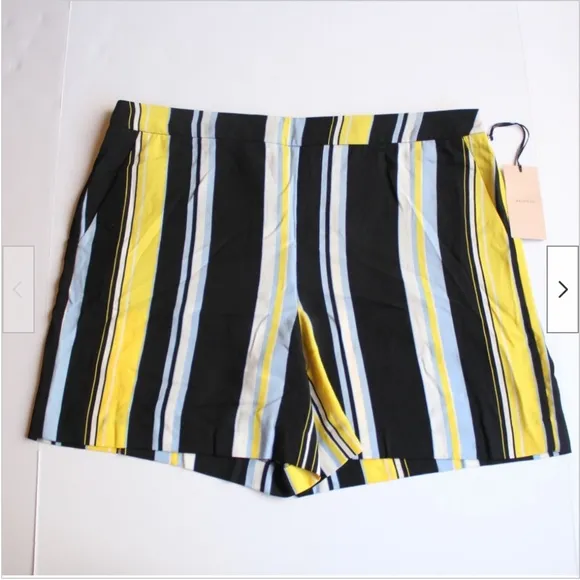 Halogen: Lucinda Navy Striped Pull On Shorts (NWT)