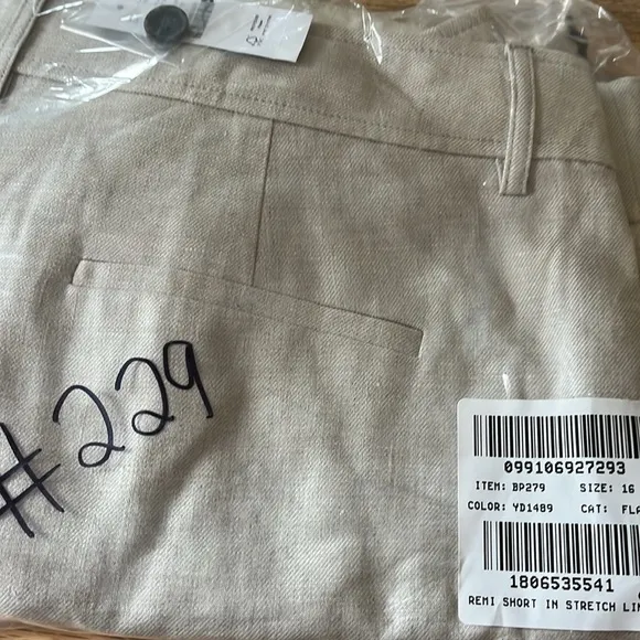 J. Crew Women’s Remi short in stretch linen blend
