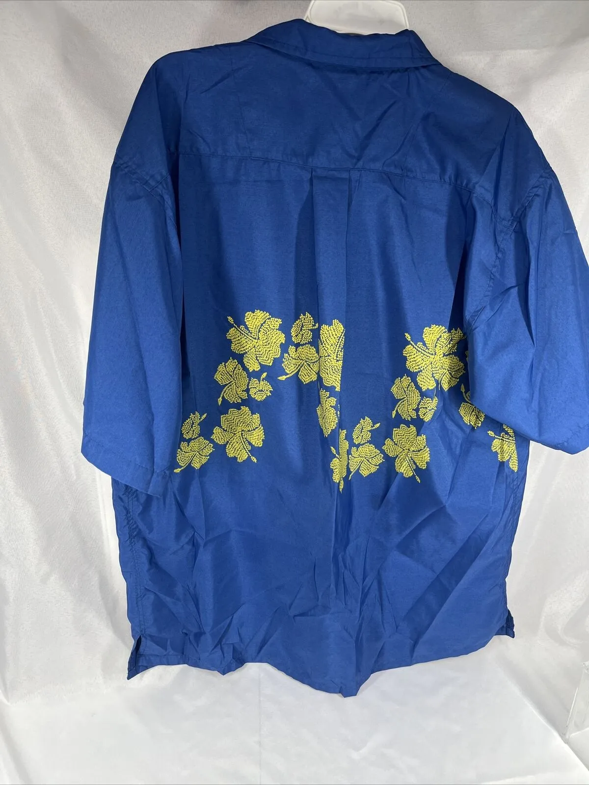 Men’s Large Hawaiian Floral Blue Yellow Button Down lightweight  Shirt￼