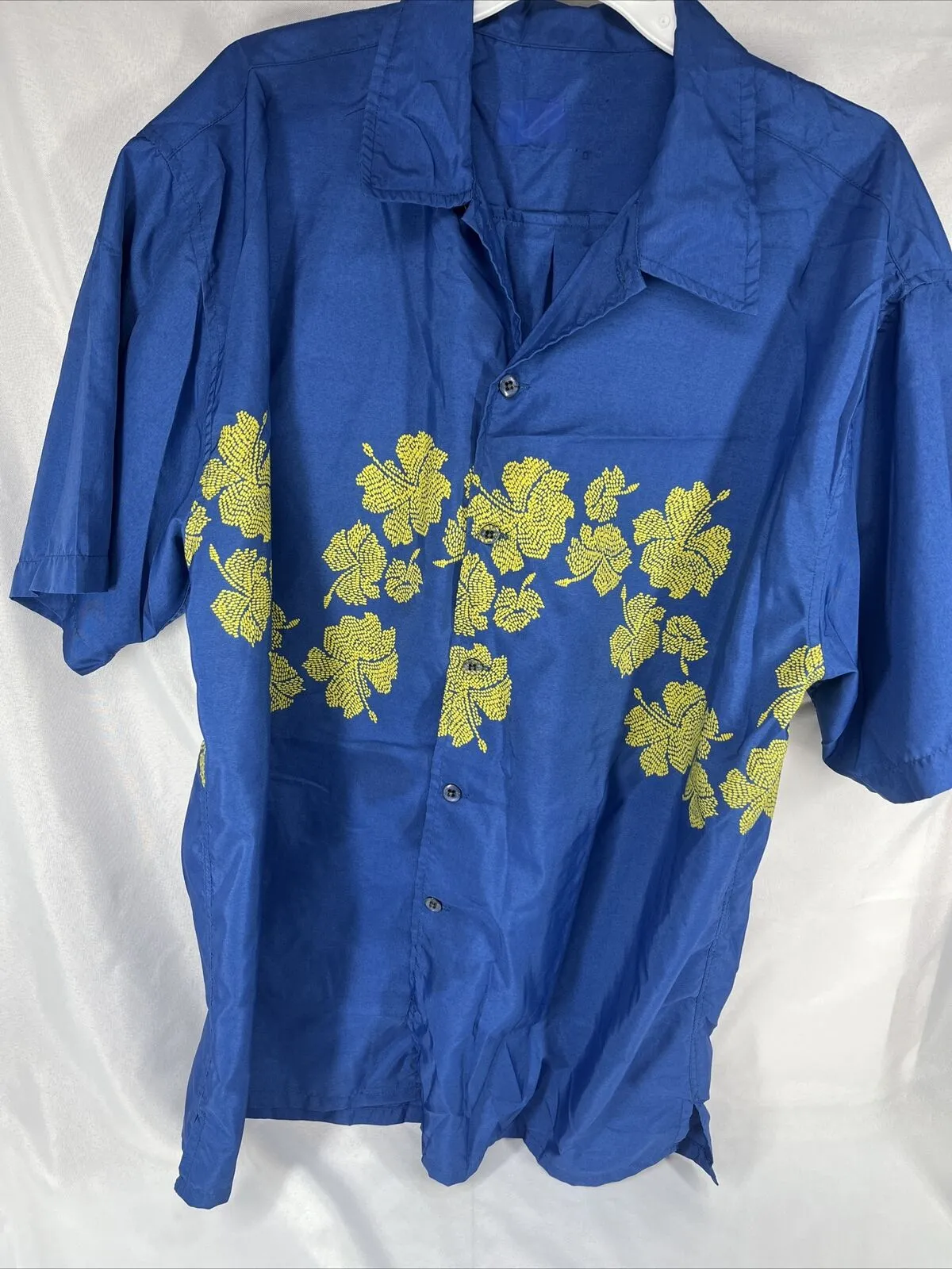 Men’s Large Hawaiian Floral Blue Yellow Button Down lightweight  Shirt￼