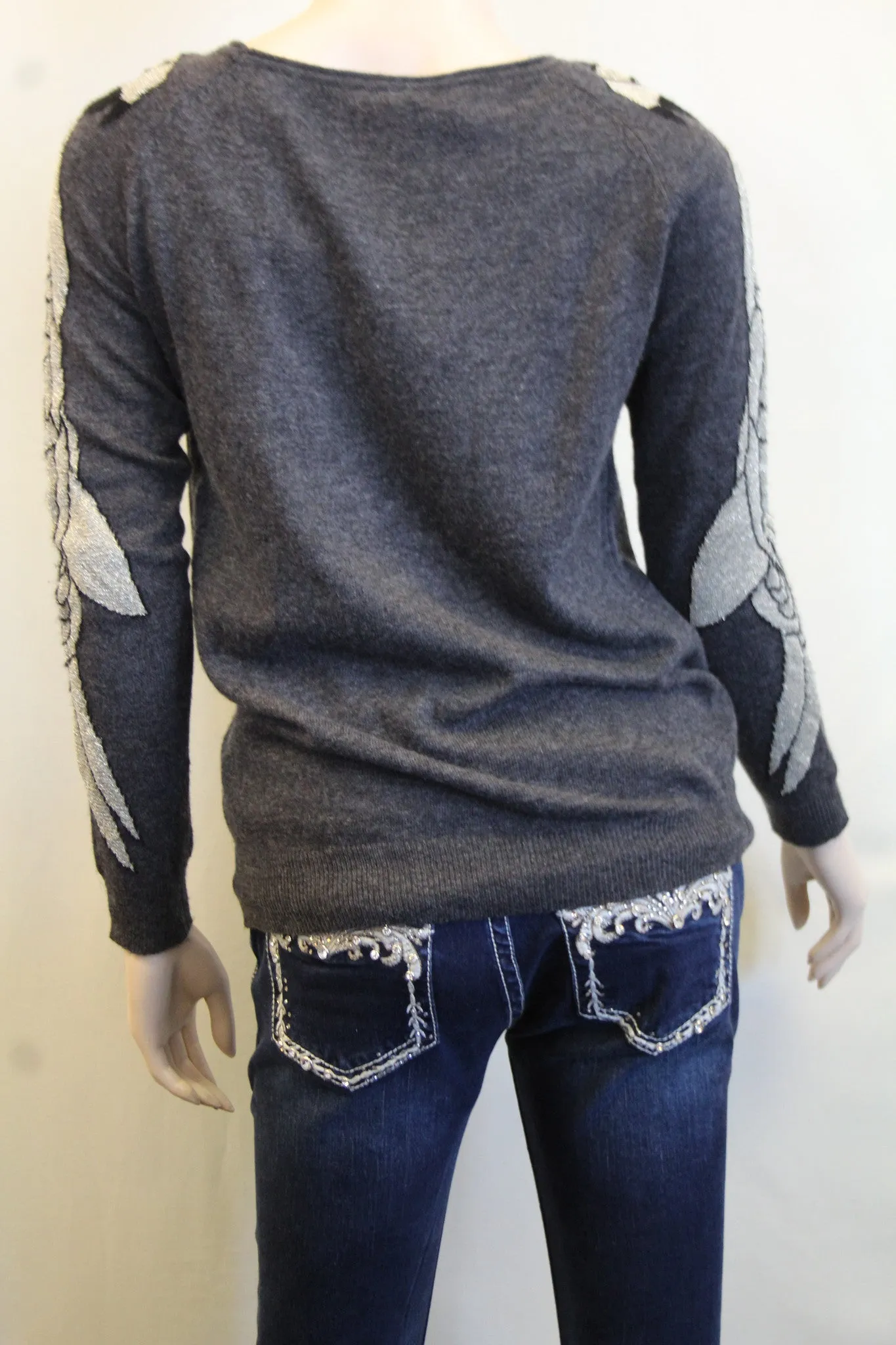 Morning Apple | Soft Parrot Sleeve Sweater