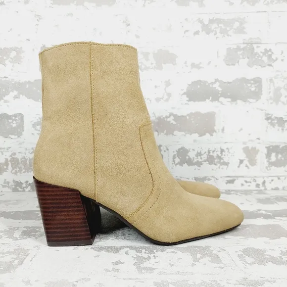 NEW Blondo Women's Sadie Waterproof Tan Suede Ankle Booties I624
