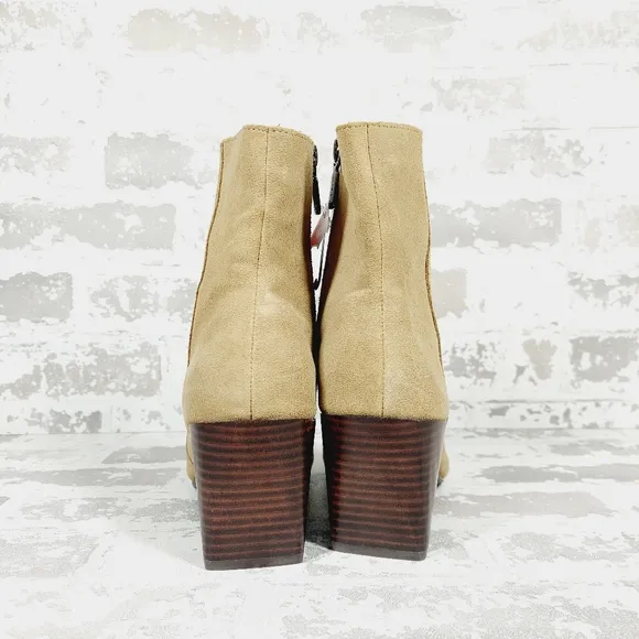 NEW Blondo Women's Sadie Waterproof Tan Suede Ankle Booties I624