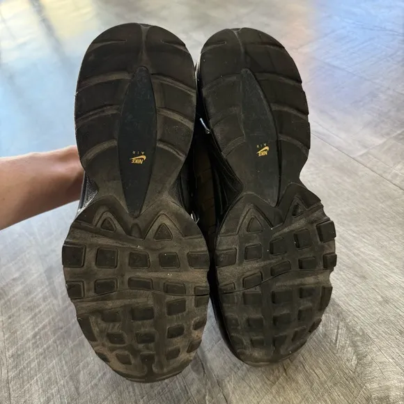 Nike Air Max 95 Black and Gold Sneakers