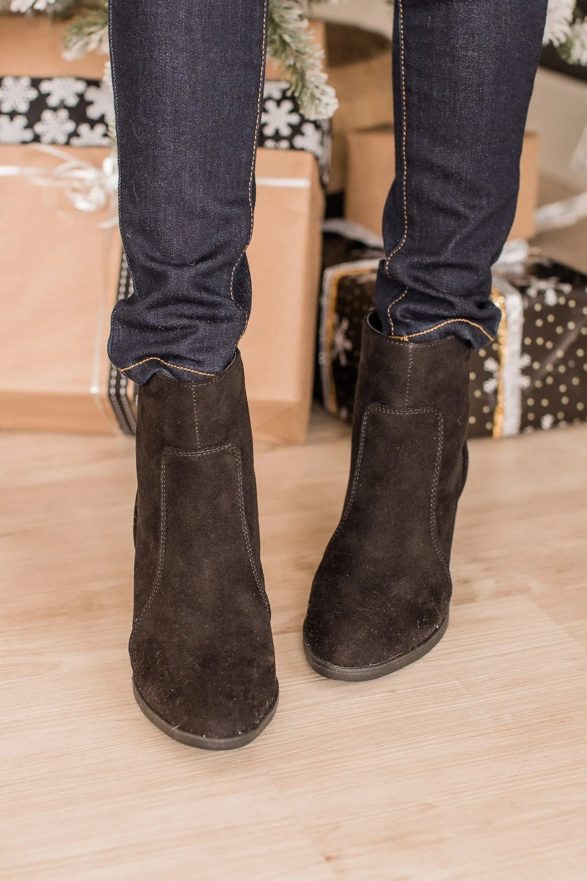 Qupid Snatch-01 Booties- Black