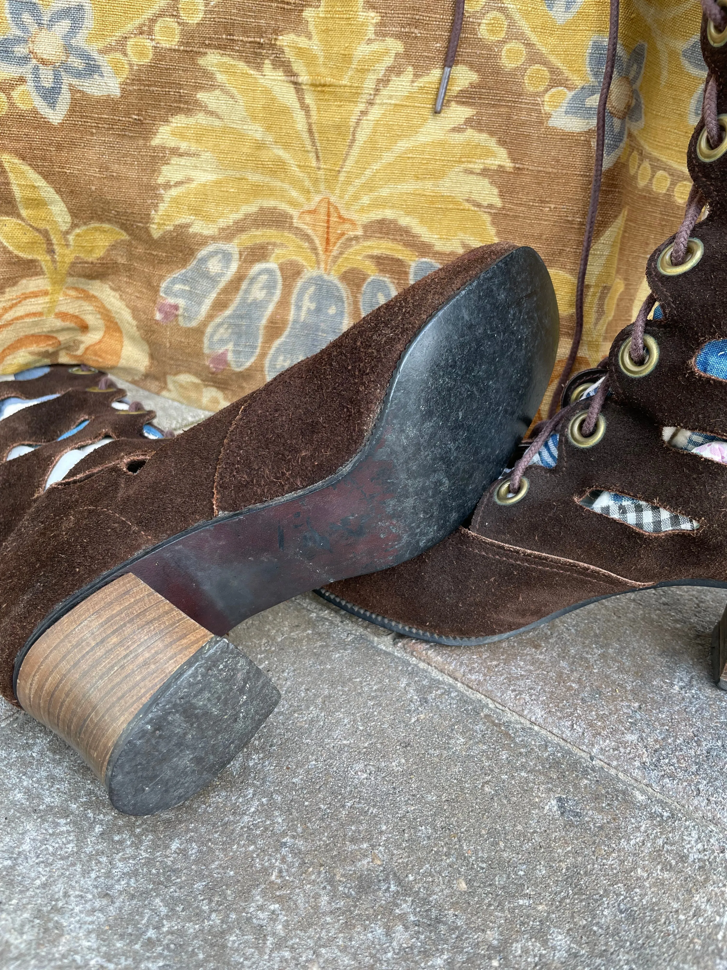 Rare 1960s Suede Cage Gladiator Gogo Boots