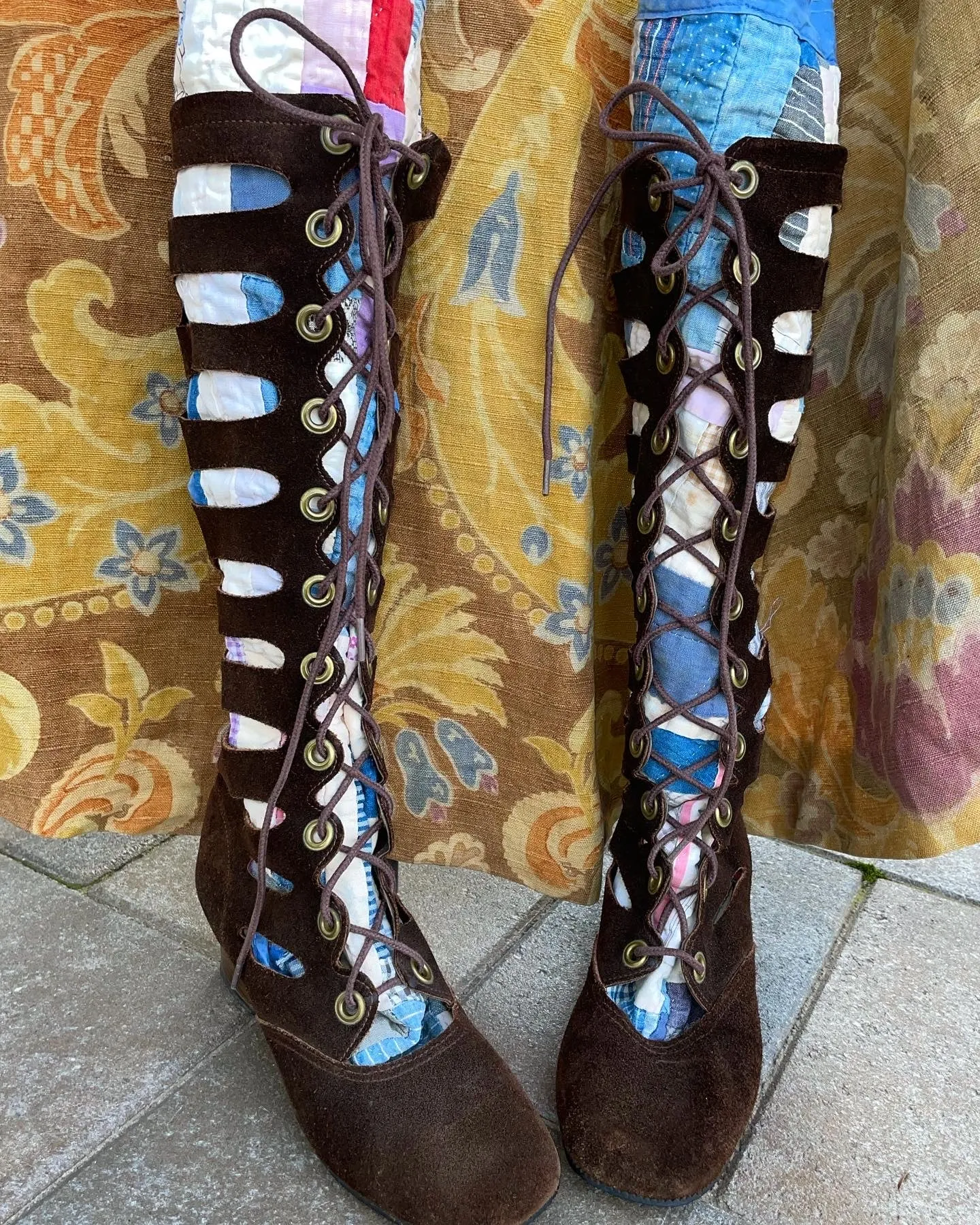 Rare 1960s Suede Cage Gladiator Gogo Boots