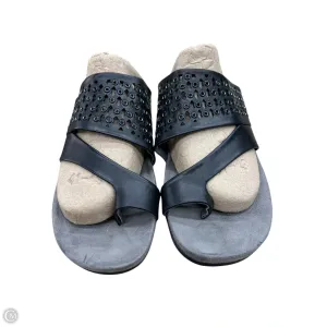 Sandals Flats By Bare Traps In Black & Grey, Size: 8.5