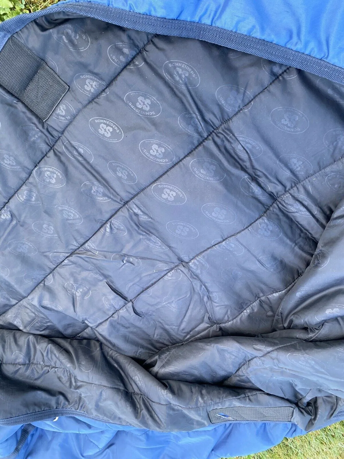 Schneider Adjusta-Fit Dura-Nylon Leg Strap Stable Blanket Lightweight Navy 80”