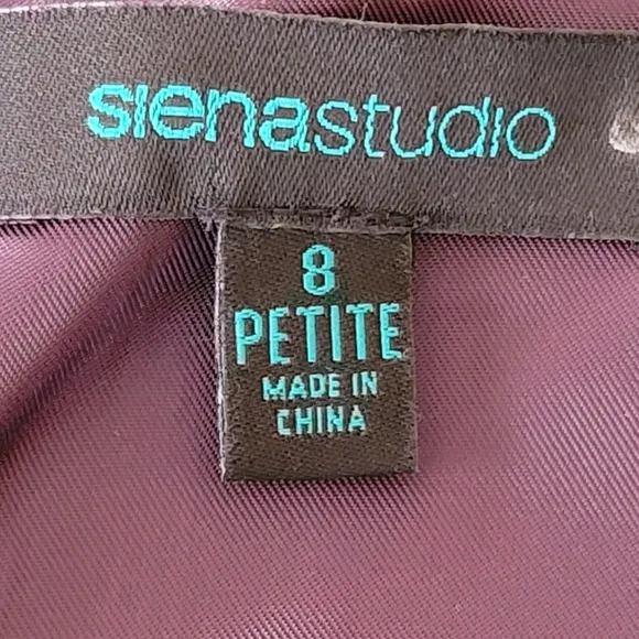 Sienastudio Suede 100% Leather Skirt with Laser Cut design. Size 8P