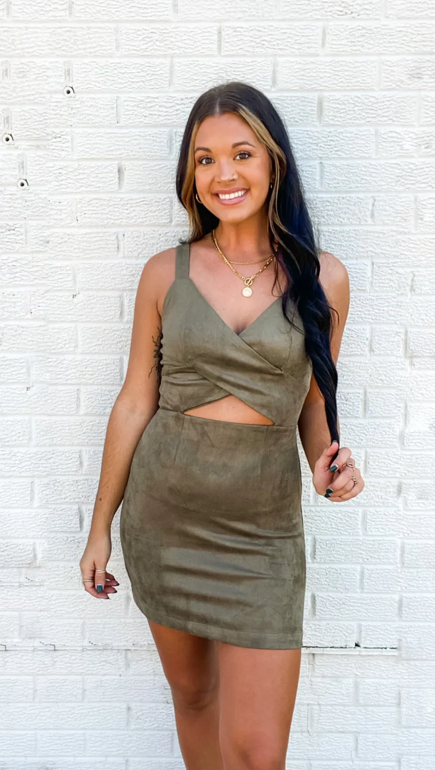 STUCK IN THE MIDDLE DRESS-OLIVE