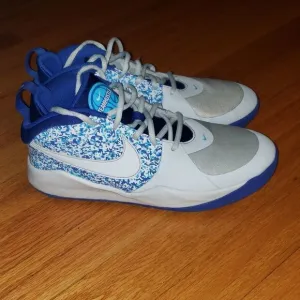 TEAM HUSTLE D9 GS 'DIGITAL PIXEL' Sneakers