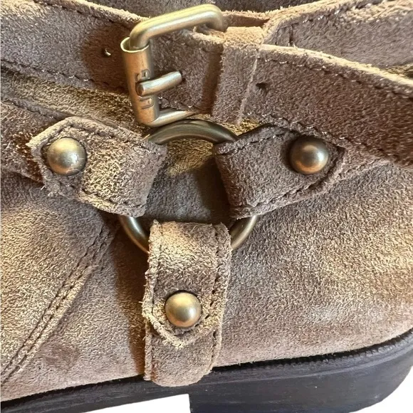 UGG AUSTRALIA Kelby Harness Ankle Boot 1019151 Golden Brown Suede Size 8…​​​