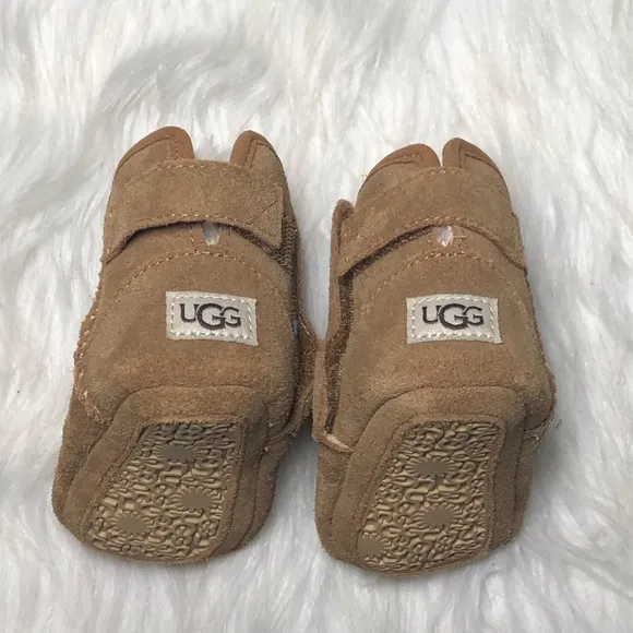 Ugg Baby Jesse II Infant Boots,Size-0/1(3-24mths),Unisex,Color-Chestnut