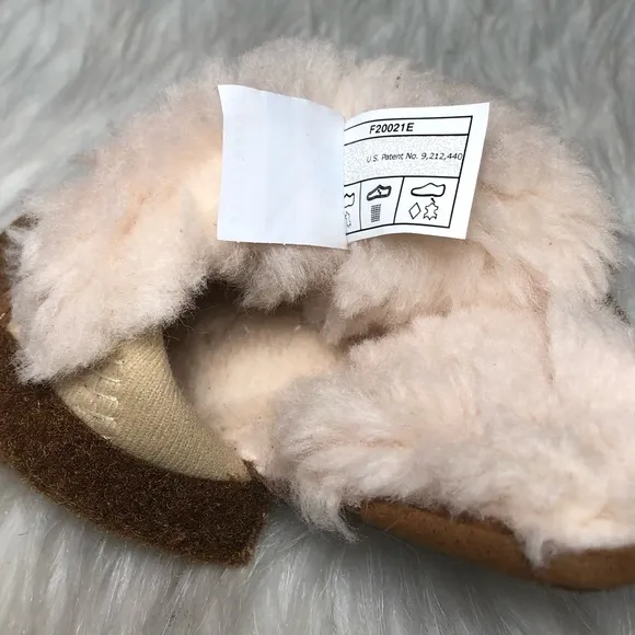 Ugg Baby Jesse II Infant Boots,Size-0/1(3-24mths),Unisex,Color-Chestnut