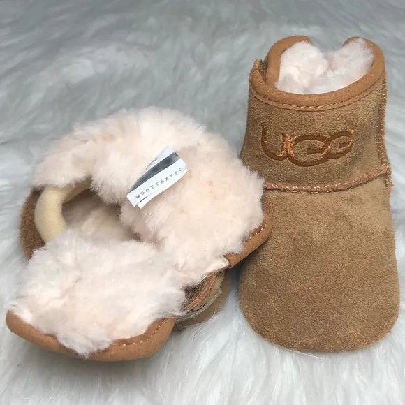 Ugg Baby Jesse II Infant Boots,Size-0/1(3-24mths),Unisex,Color-Chestnut