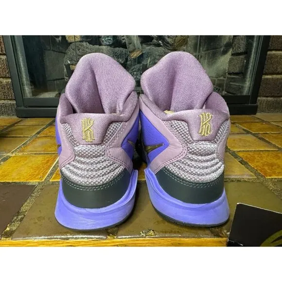 Youth 6.5y Nike Kyrie Infinity 8 Amethyst Wave Purple Gold Sneakers DD0334-500